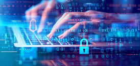 webinar APP Logiciels et actifs numériques : comment renforcer leur protection ?, Mains sur un clavier numérique avec un cadenas symbolisant la protection des logiciels et des actifs numériques.